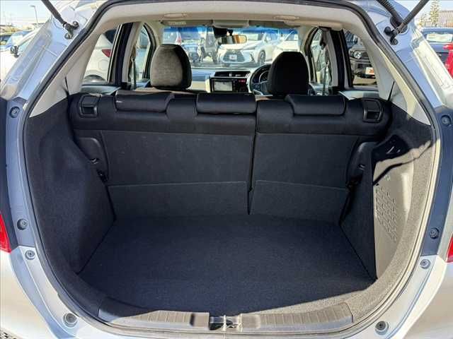 HONDA FIT HYBRID 2013 Image 31