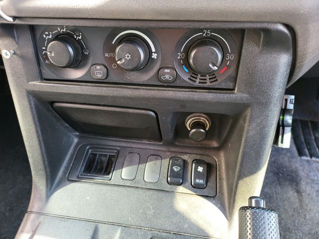 MITSUBISHI PAJERO WAGON 2000 Image 31