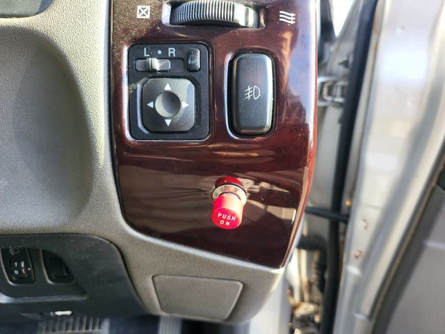 MITSUBISHI PAJERO WAGON 2000 Image 31