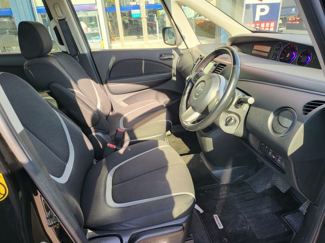 MAZDA BIANTE 2010 Image 31