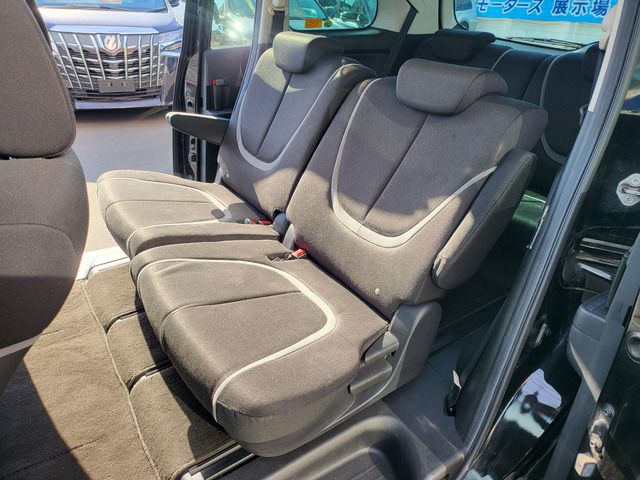 MAZDA BIANTE 2010 Image 31