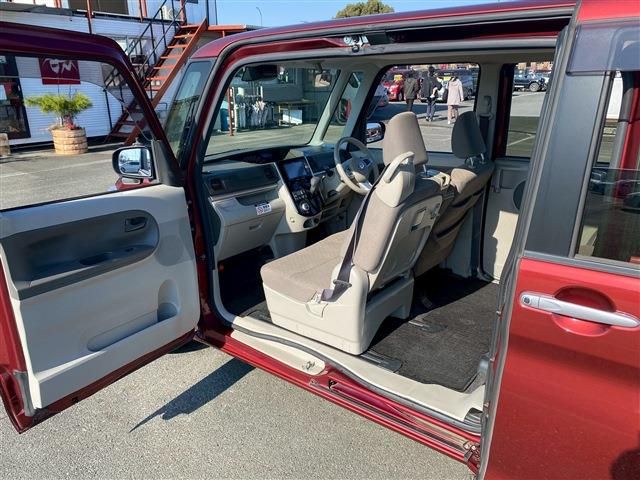 DAIHATSU TANTO 2017 Image 31