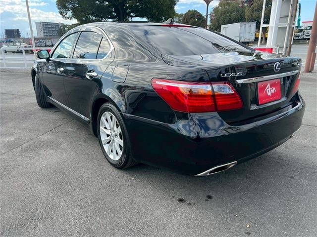 TOYOTA LEXUS LS600H 2012 Image 31