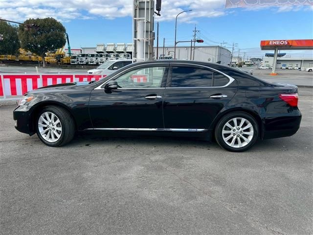 TOYOTA LEXUS LS600H 2012 Image 31