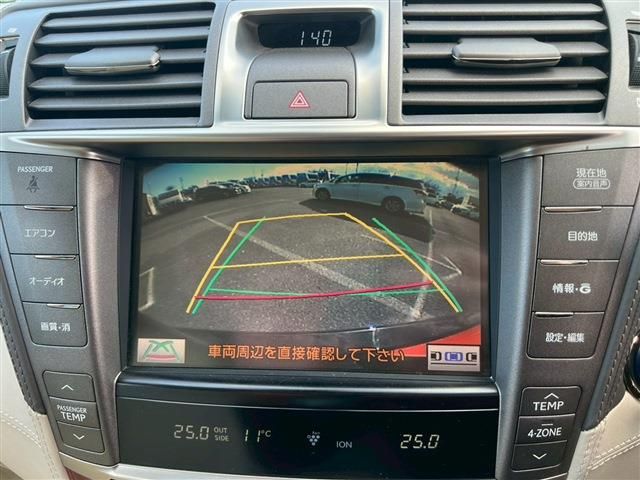 TOYOTA LEXUS LS600H 2012 Image 31