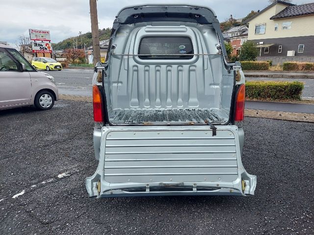 DAIHATSU HIJET DECKVAN 2004 Image 31