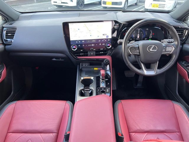 TOYOTA LEXUS NX350H 2023 Image 31