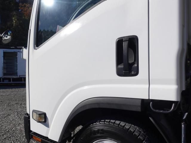 ISUZU ELF 2009 Image 31