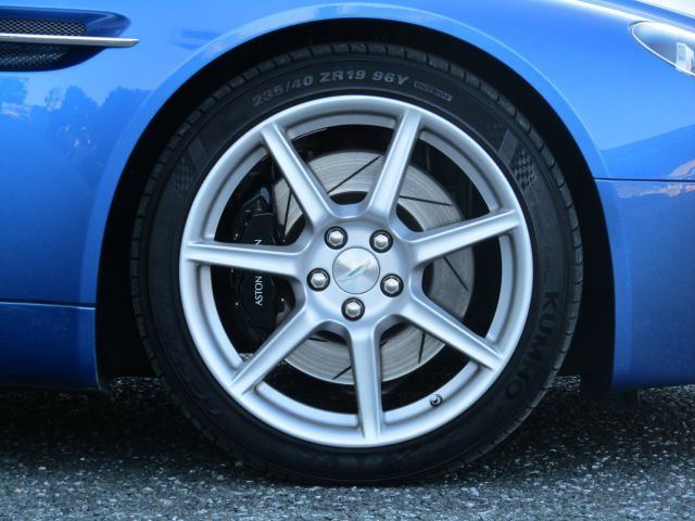 ASTON MARTIN ASTON MARTIN 2007 Image 31