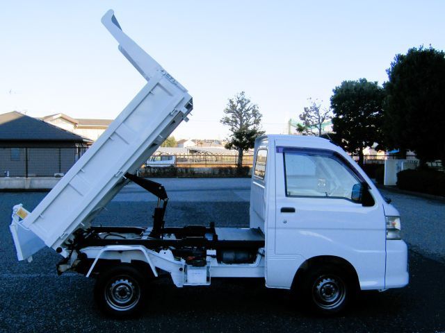 DAIHATSU HIJET TRUCK 4WD 2011 Image 31