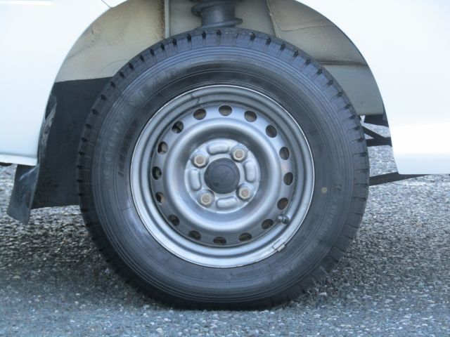 DAIHATSU HIJET TRUCK 4WD 2011 Image 31