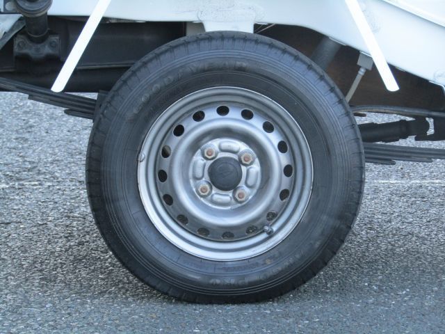 DAIHATSU HIJET TRUCK 4WD 2011 Image 31