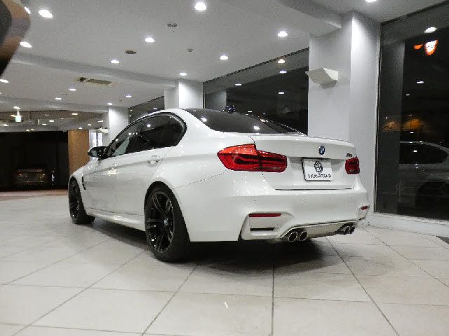 BMW M3 SEDAN 2018 Image 31