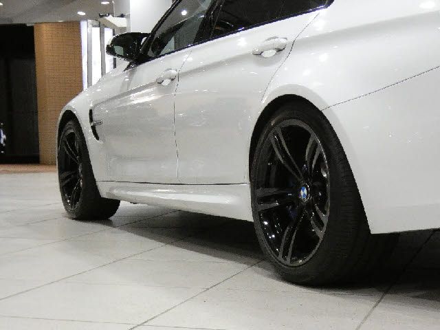 BMW M3 SEDAN 2018 Image 31