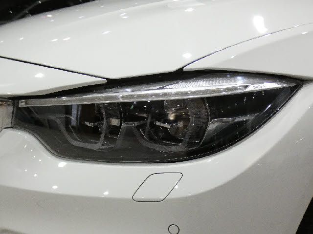 BMW M3 SEDAN 2018 Image 31