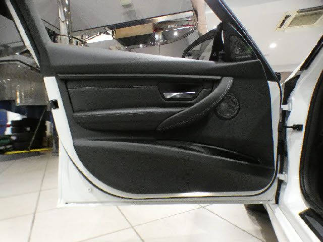 BMW M3 SEDAN 2018 Image 31