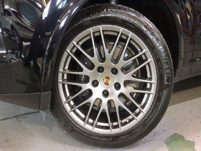 PORSCHE CAYENNE 2016 Image 31