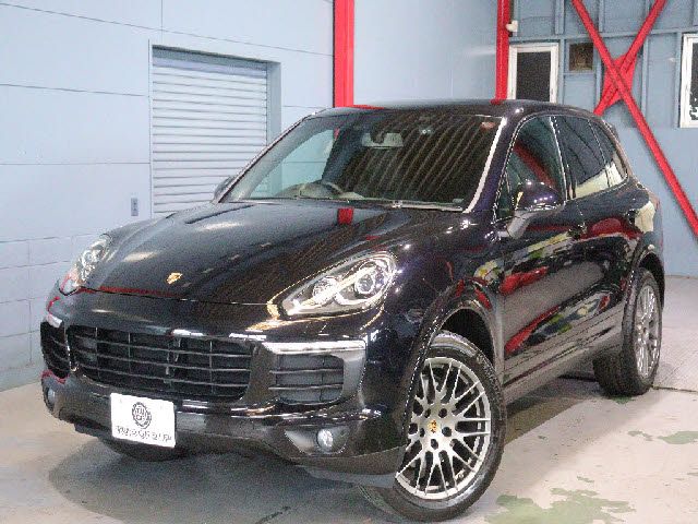 PORSCHE CAYENNE 2016 Image 31