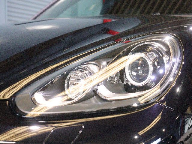 PORSCHE CAYENNE 2016 Image 31