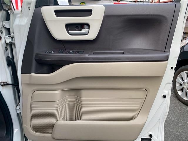 HONDA N BOX 2020 Image 31