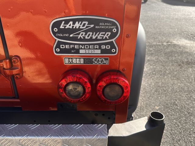 ROVER DEFENDER 1998 Image 31