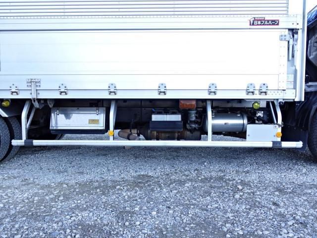 MITSUBISHI FUSOU FIGHTER 2011 Image 31