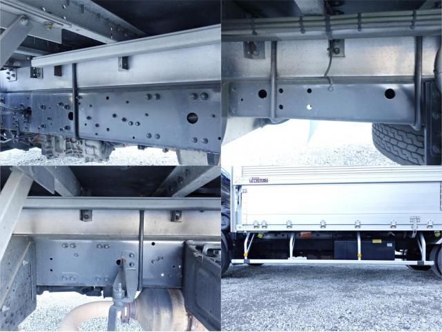 MITSUBISHI FUSOU FIGHTER 2011 Image 31