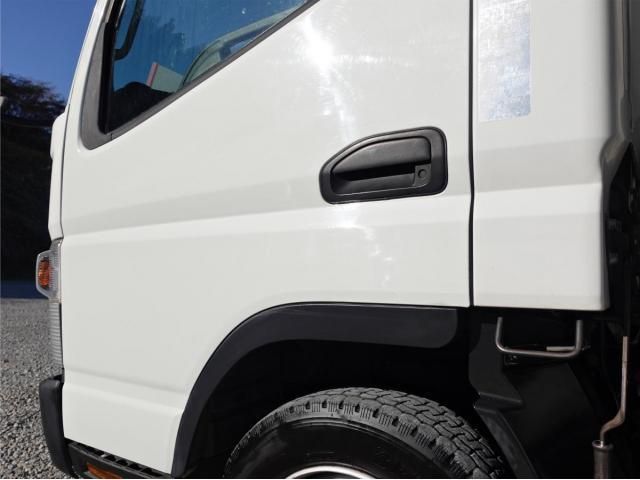MITSUBISHI CANTER 2016 Image 31