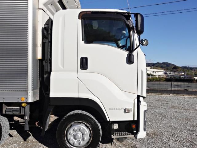 ISUZU GIGA 2017 Image 31
