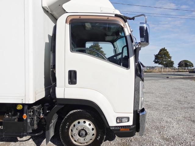 ISUZU FORWARD 2015 Image 31