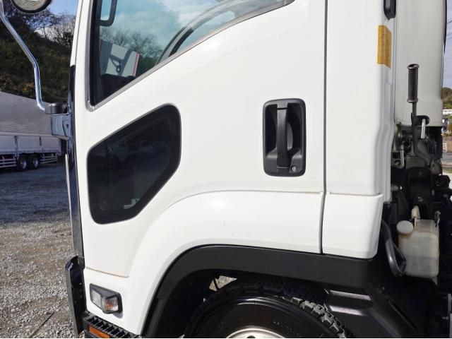 ISUZU FORWARD 2015 Image 31