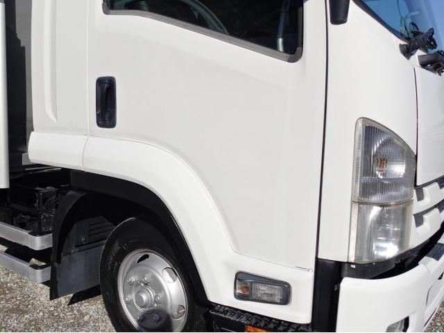 ISUZU FORWARD 2012 Image 31