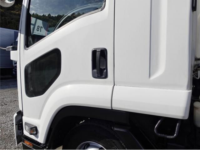 ISUZU FORWARD 2012 Image 31