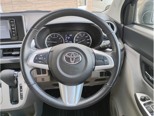 TOYOTA PIXIS JOY 2018 Image 31