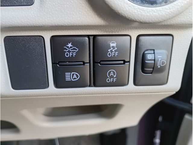 TOYOTA PIXIS JOY 2018 Image 31