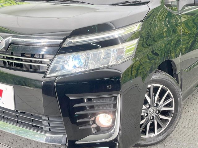 TOYOTA VOXY 2015 Image 31