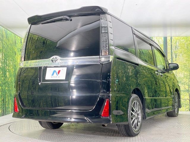 TOYOTA VOXY 2015 Image 31