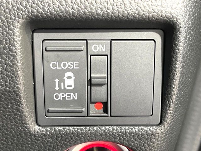 HONDA N BOX CUSTOM 2021 Image 31