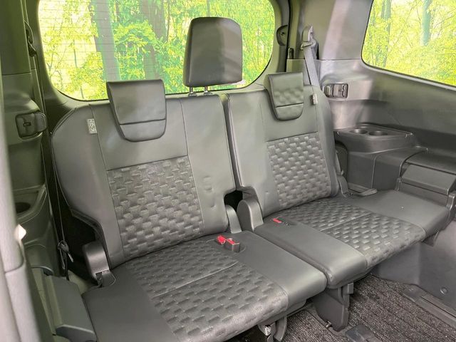 TOYOTA VOXY 2022 Image 31