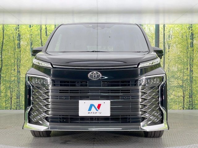 TOYOTA VOXY 2022 Image 31