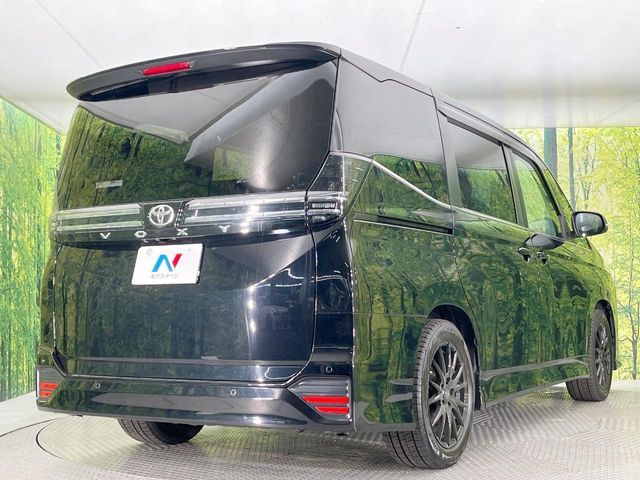 TOYOTA VOXY 2022 Image 31