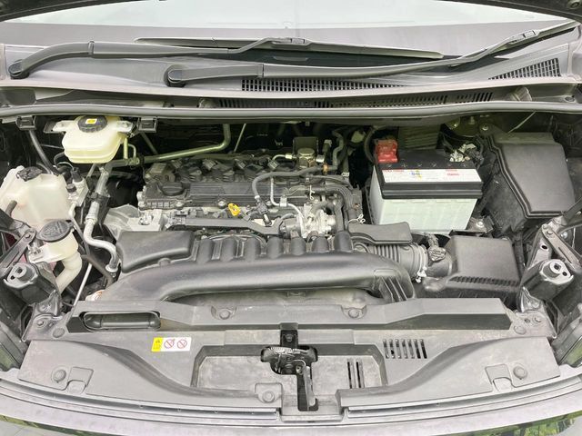 TOYOTA VOXY 2022 Image 31