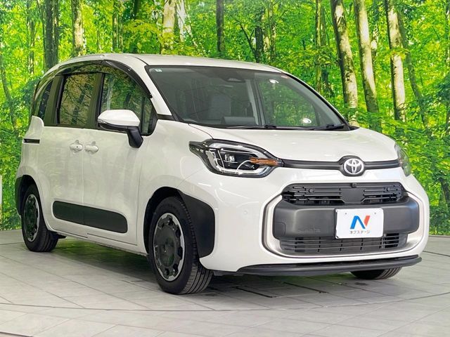 TOYOTA SIENTA HYBRID 2022 Image 31