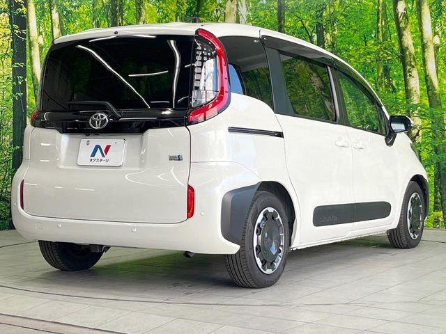 TOYOTA SIENTA HYBRID 2022 Image 31