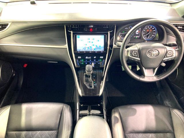 TOYOTA HARRIER 2WD 2017 Image 31