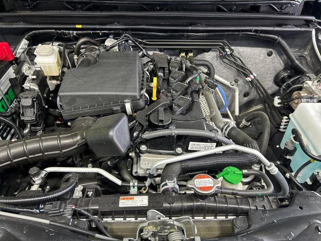 SUZUKI JIMNY NOMADE 2025 Image 31