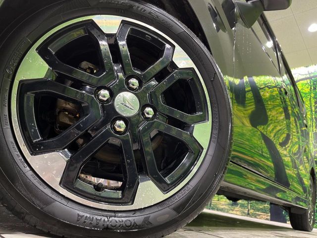 DAIHATSU MOVE CUSTOM 4WD 2015 Image 31