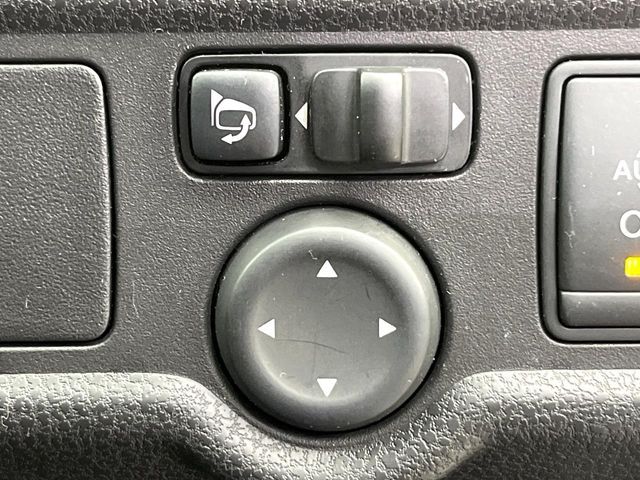 NISSAN NOTE 2013 Image 31