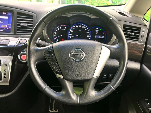 NISSAN ELGRAND 2012 Image 31