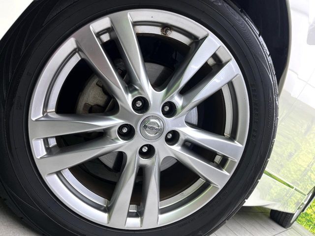 NISSAN ELGRAND 2012 Image 31